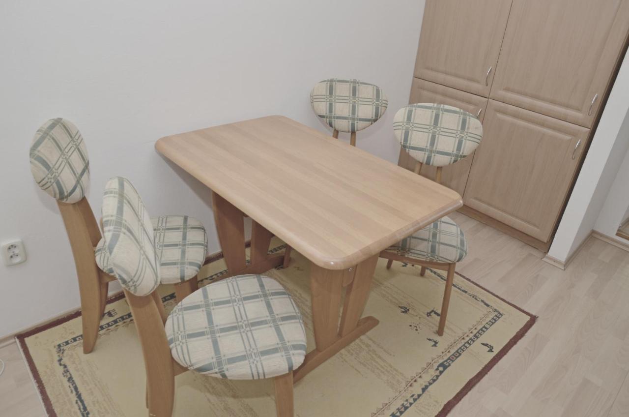 Apartmany Zlatovska Trenčín المظهر الخارجي الصورة