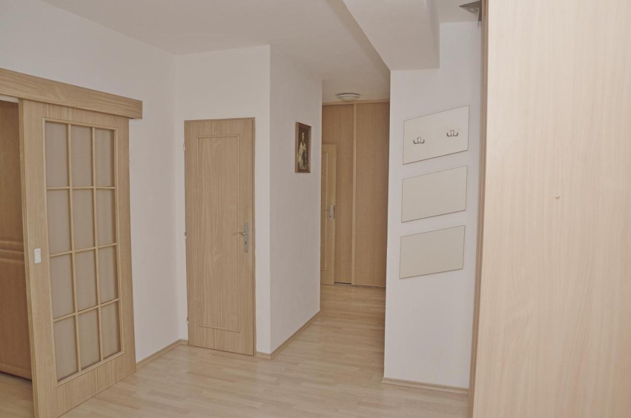 Apartmany Zlatovska Trenčín المظهر الخارجي الصورة