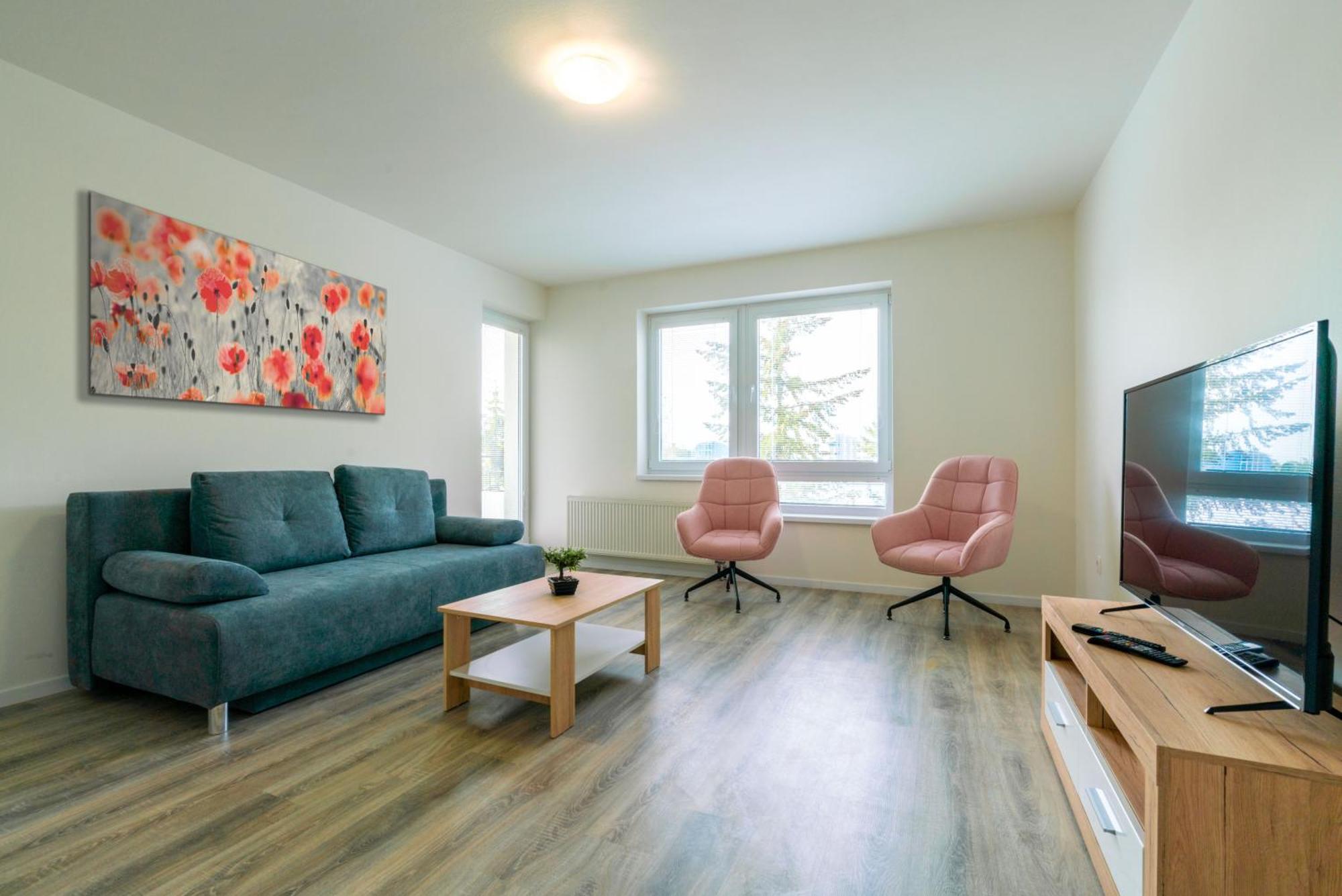 Apartmany Zlatovska Trenčín المظهر الخارجي الصورة