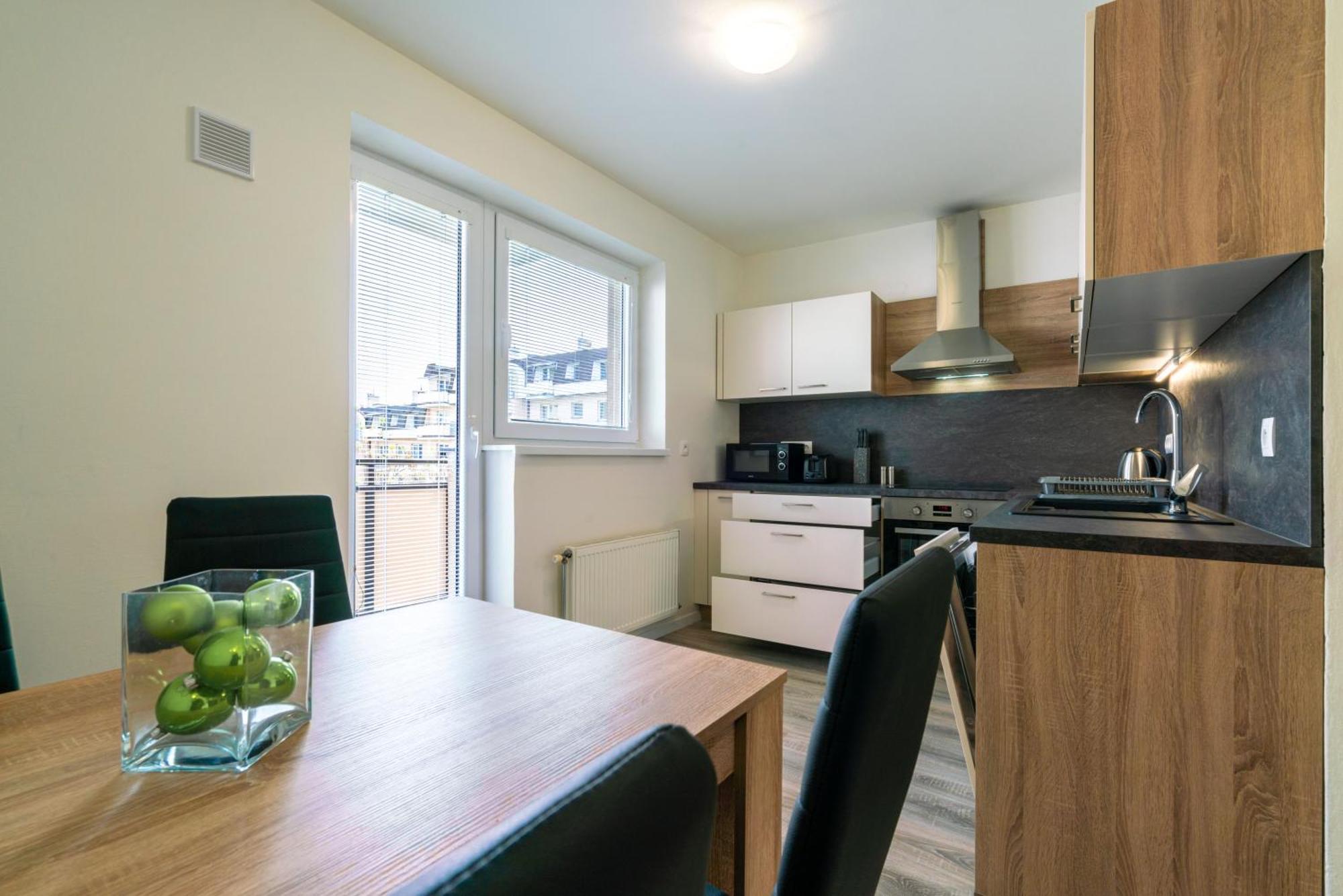 Apartmany Zlatovska Trenčín المظهر الخارجي الصورة